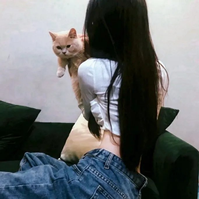 小资女孩向前冲